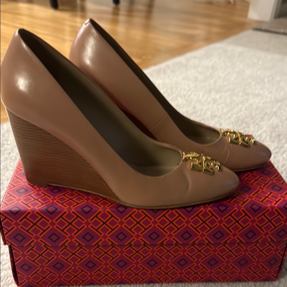 Tory Burch  blush oak Wedge Heels